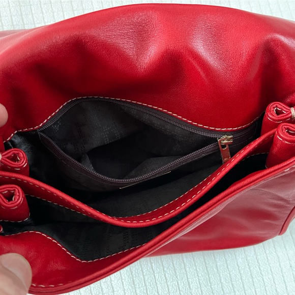 Carolina Herrera CH Red Quilted Shoulder Bag - Picture 4 of 8